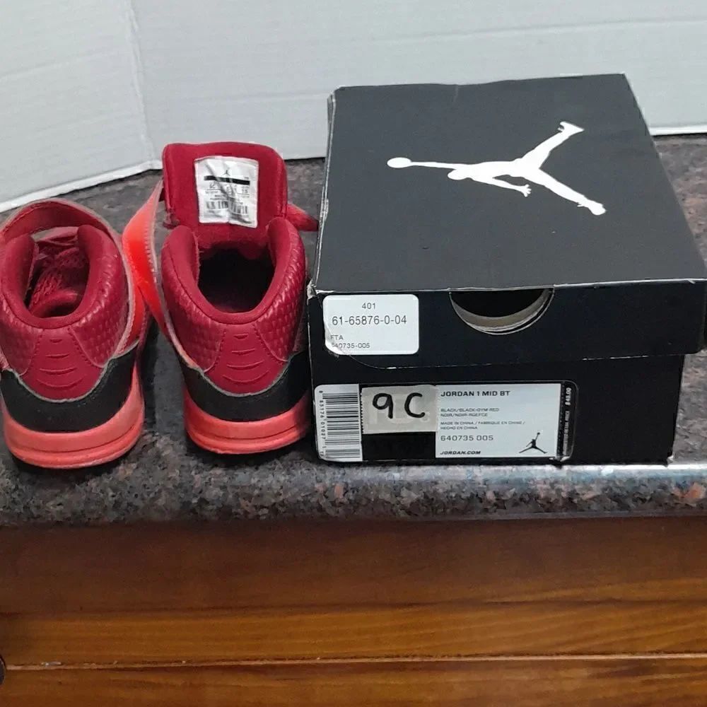 Jordan 1 mid ,"Flight" Shoes...Size 9..."as is"...